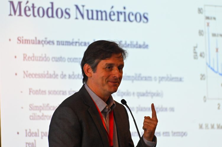 Dr. Julio Cordioli
